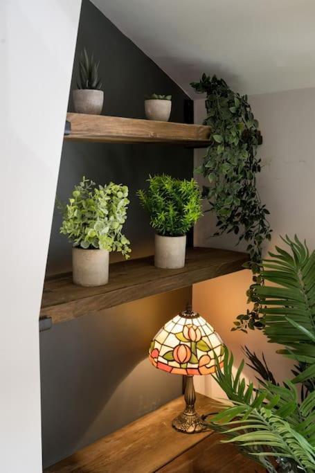 The Lettered Board Apartments Пикъринг Екстериор снимка
